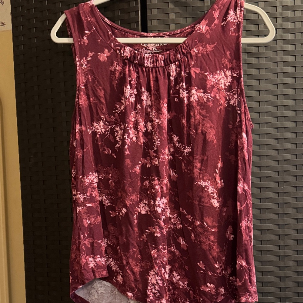 croft & barrow Burgundy Floral Sleeveless Tank